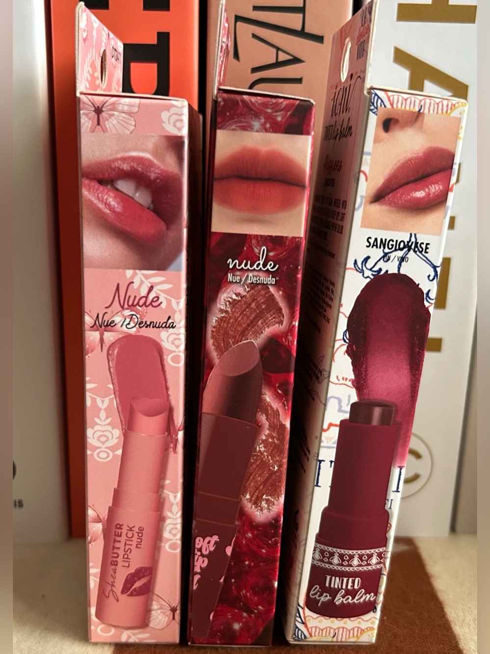 🤎 NEW 🤎 Bundle Of 3 Lip Sticks & Lip Balms 🤎 - Picture 2 of 3